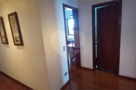 Apartamento à Venda em Mirandópolis com 4 Dormitórios, 2 Suítes e 4 Vagas