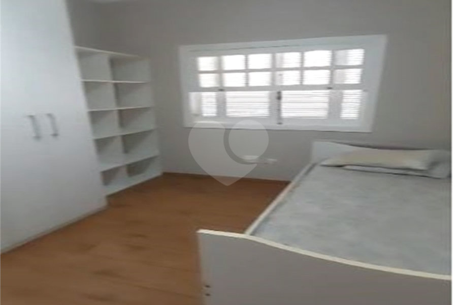 Casa à venda com 4 quartos, sendo 2 suítes,  no condomínio Res Jardim Itatinga, São Paulo - SP