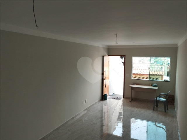 Sobrado à venda com 3 quartos, sendo 1 suíte,  em Vila Mazzei, São Paulo, SP
