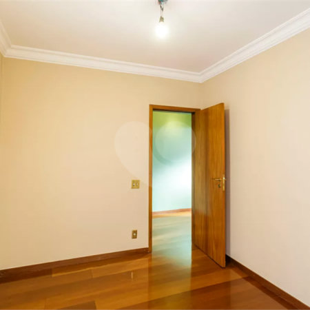 Apartamento à venda com 2 quartos, sendo 1 suíte, em Vila Olímpia, São Paulo, SP