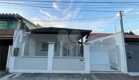 Casa à venda com 3 quartos, sendo 1 suíte, em Campo Grande, Rio de Janeiro, RJ