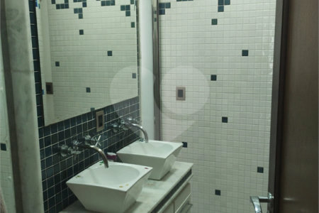 Casa à venda com 5 quartos, sendo 4 suítes, no condomínio Santa Teresa, Jundiaí - SP