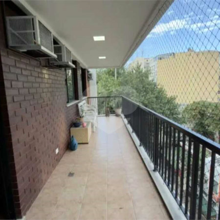 Apartamento à venda com 2 quartos, sendo 1 suíte,  em Laranjeiras, Rio de Janeiro, RJ