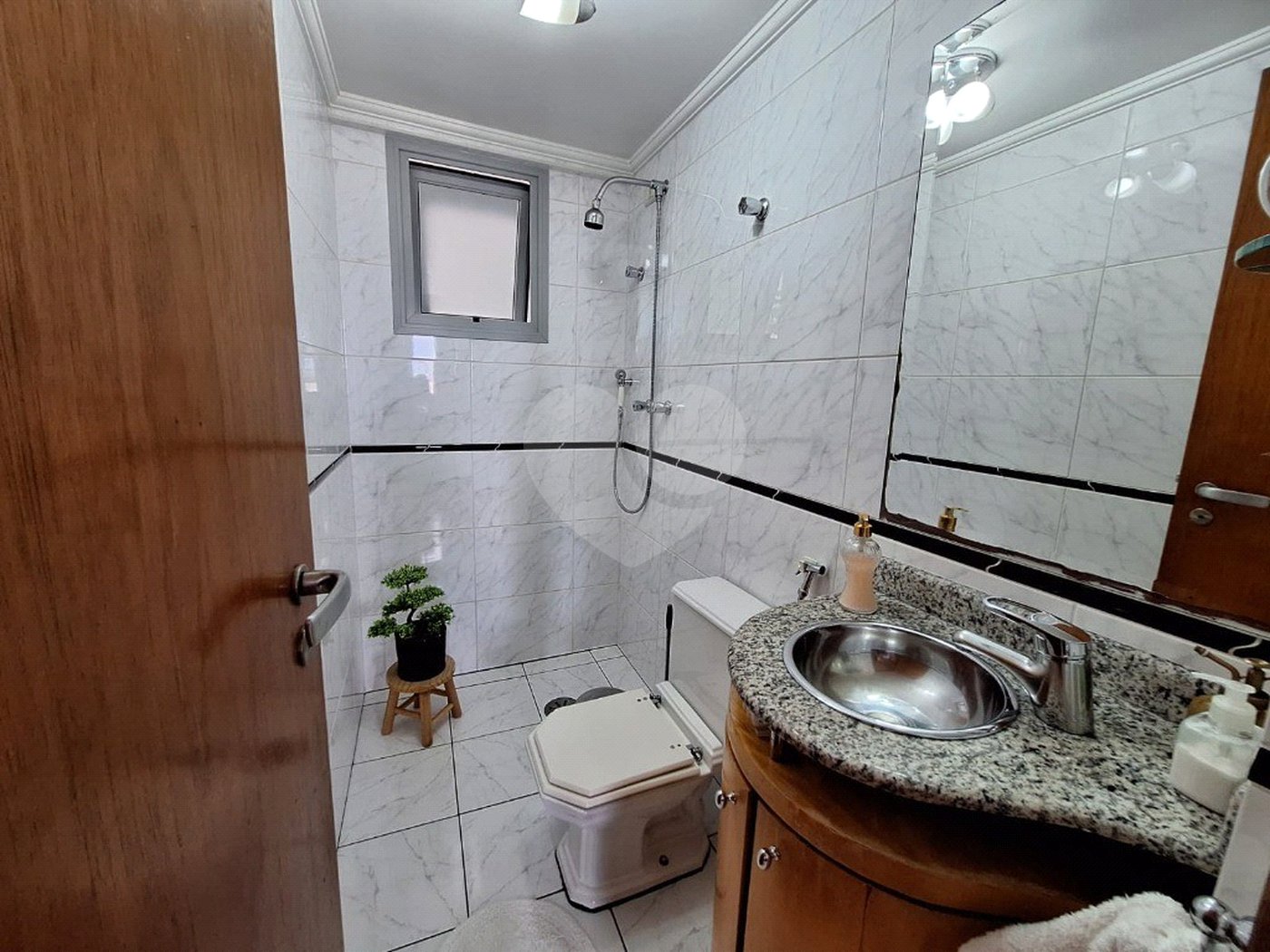 Cobertura com 193m², 4 quartos (2 suítes), 2 garagens, à venda no Jardim Marajoara