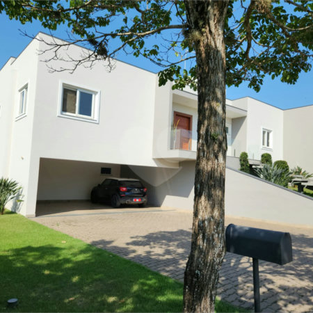 Casa à venda com 4 quartos, sendo 3 suítes, no condomínio Terras de Mont Serrat, Salto - SP