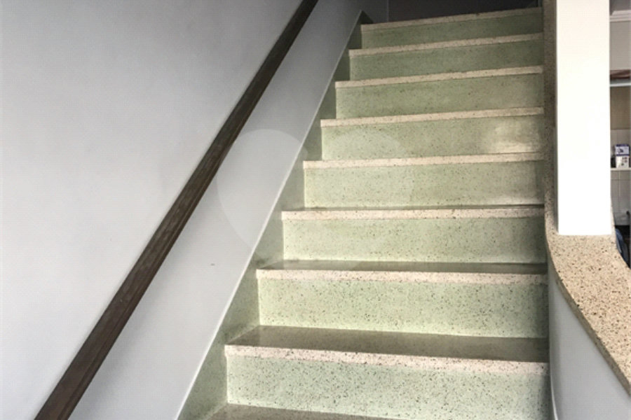 Sobrado à venda com 2 quartos em Santana, São Paulo, SP