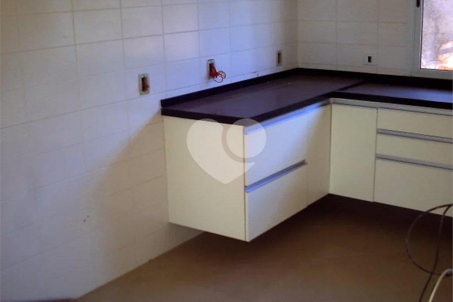 Sobrado à venda com 3 quartos, sendo 1 suíte, em Tremembé, São Paulo, SP