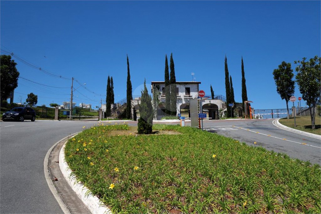 Terreno à venda com 1 suíte no condomínio Campo de Toscana, Vinhedo - SP