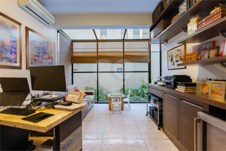 Casa Térrea à venda com 3 quartos, sendo 1 suíte, em Alto de Pinheiros, São Paulo, SP