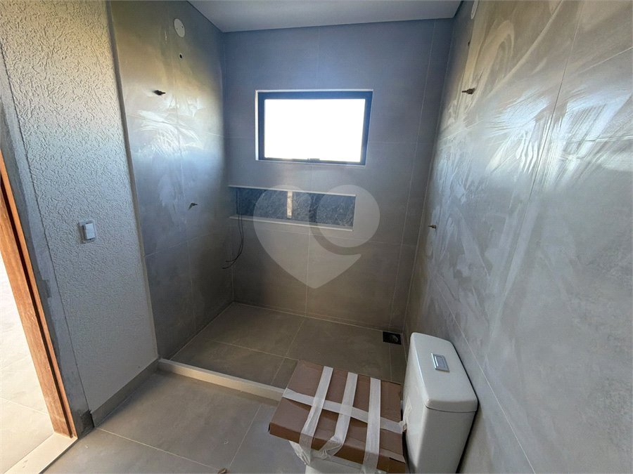 Casa em condomínio à venda com 4 quartos, sendo 3 suítes, em Ogiva, Cabo Frio, RJ