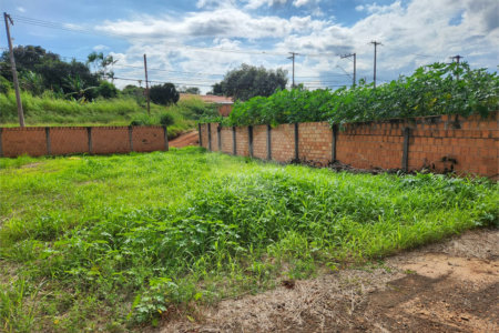 Terreno à venda em Parque Alvorada, Araraquara, SP