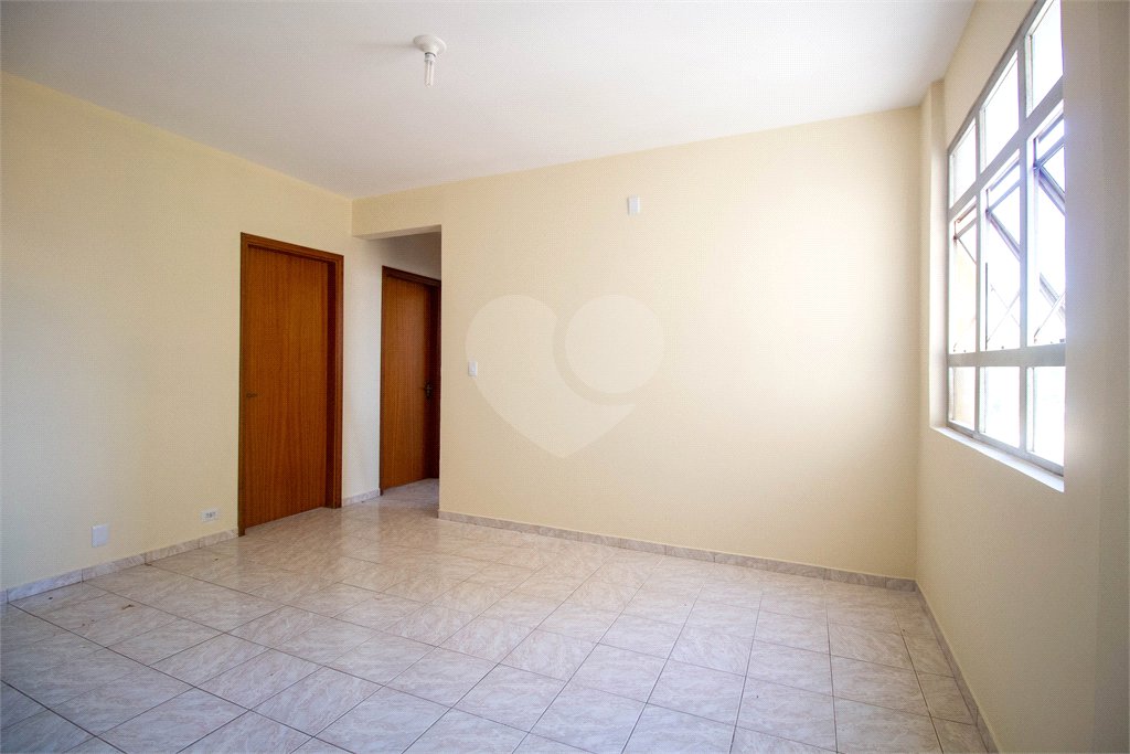 Apartamento à venda com 2 quartos no Centro, São Roque, SP