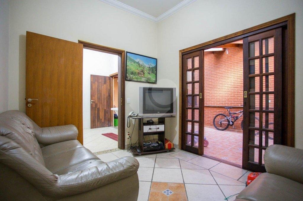 Casa à venda com 4 suítes em Cidade São Francisco, São Paulo, SP