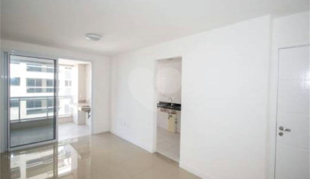 Apartamento à venda com 3 quartos, sendo 1 suíte,  em Camorim, Rio de Janeiro, RJ