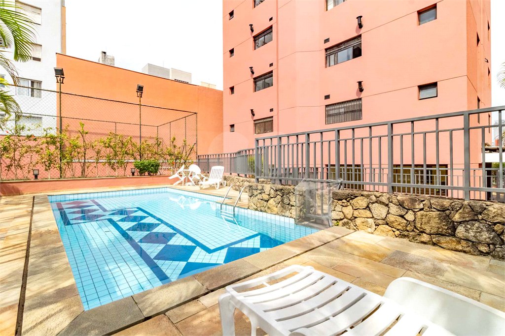 Apartamento para venda com 96 m², 3 dormitórios, 3 vagas no Alto de Pinheiros!