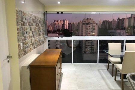 Apartamento à venda com 2 quartos, sendo 1 suíte, em Bosque da Saúde, São Paulo, SP
