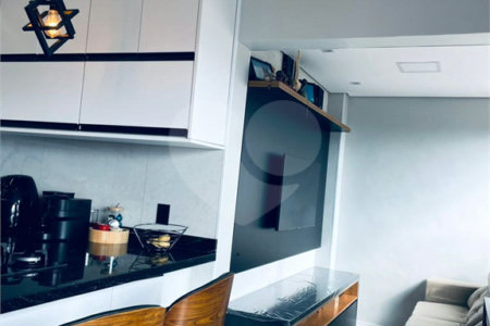 Apartamento à venda com 1 quarto em Jardim D'abril, Osasco, SP