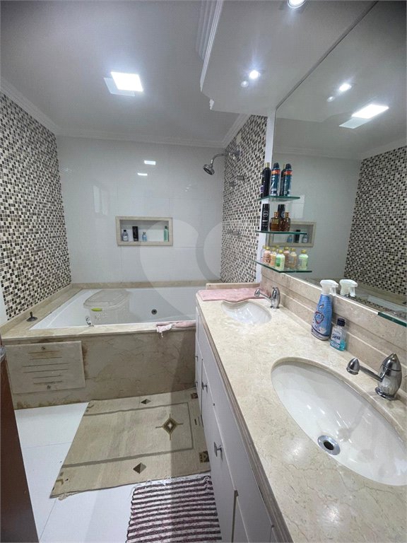 Apartamento à venda com 4 quartos, sendo 3 suítes, no Centro, São Bernardo do Campo, SP