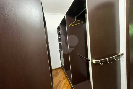 Casa à venda com 4 quartos, sendo 2 suítes,  em Jardim Pagliato, Sorocaba, SP