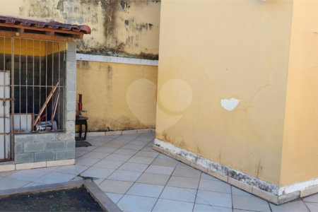 Casa à venda com 3 quartos, sendo 1 suíte, em Campo Grande, Rio de Janeiro, RJ