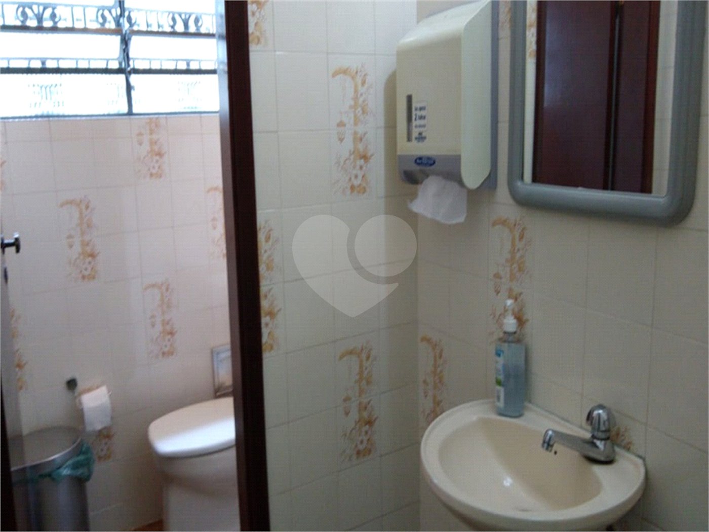 Sobrado à venda com 3 quartos, sendo 1 suíte, em Alto da Boa Vista, São Paulo, SP