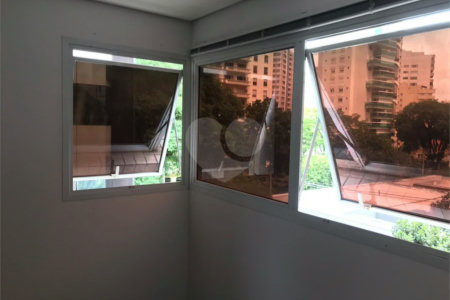 Sala comercial à venda no Paraíso