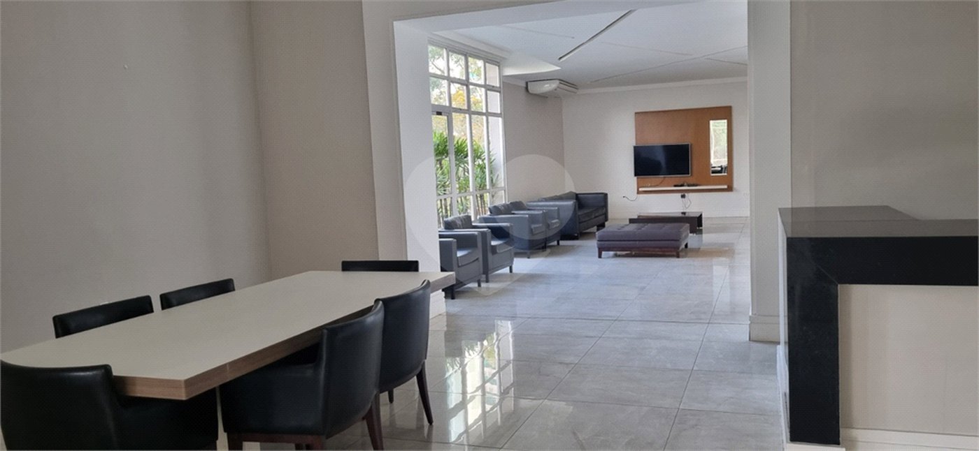 Apartamento à venda com 3 suítes em Jardim Londrina, São Paulo, SP