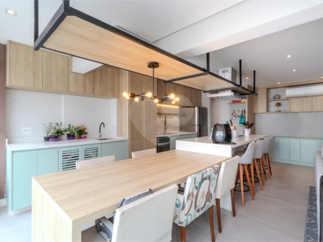 Apartamento à venda com 2 quartos, sendo 1 suíte,  em Chácara Santo Antônio, São Paulo, SP