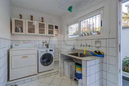 Casa de Vila à venda com 4 quartos, sendo 2 suítes,  em Jardim Marajoara, São Paulo, SP