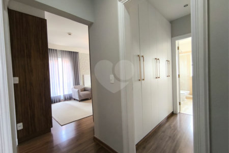 Casa à venda com 5 quartos, sendo 4 suítes, em Cidade Jardim, São Paulo, SP