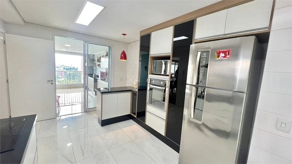 Apartamento à venda com 3 suítes em Jardim Monte Kemel, São Paulo, SP