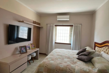 Casa à venda com 3 quartos, sendo 1 suíte,  em Santos Dumont, Três Lagoas, MS