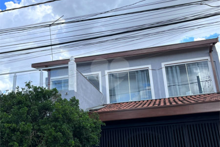 Sobrado à venda com 5 quartos, sendo 2 suítes,  em Jardim da Granja, São José dos Campos, SP
