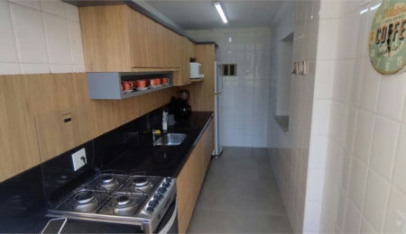 Apartamento Residencial à venda, Pitangueiras, Guarujá - AP0444.