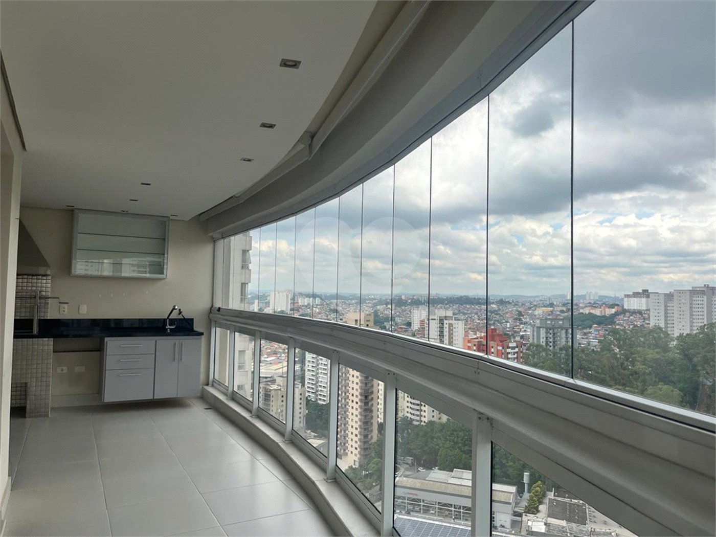 Apartamento à venda com 3 suítes em Vila Andrade, São Paulo, SP