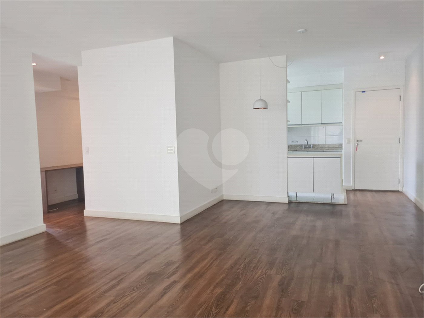 Apartamento à venda com 2 quartos, sendo 1 suíte, em Parque Reboucas, São Paulo, SP