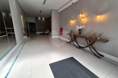 Apartamento à venda com 3 quartos, sendo 1 suíte,  em Vila Gustavo, São Paulo, SP