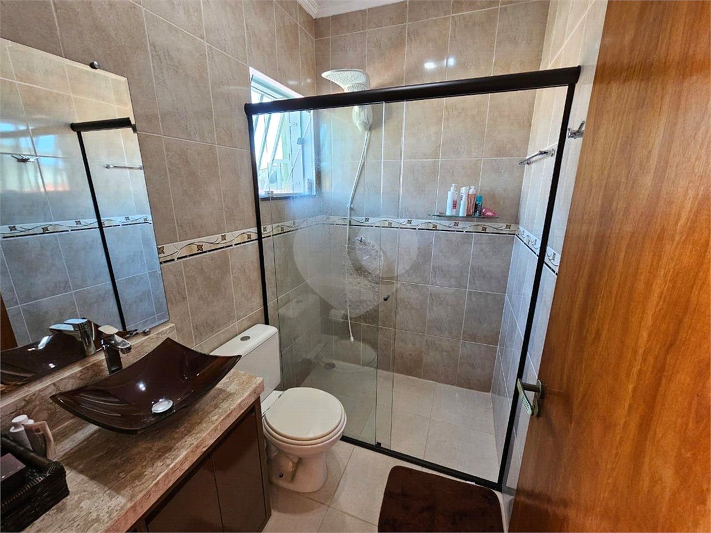Casa à venda com 3 suítes em Vila Carrão, São Paulo, SP