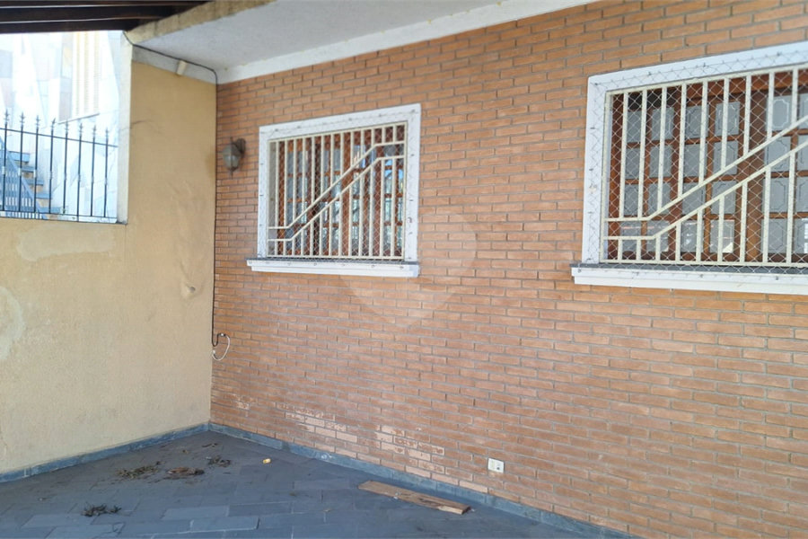 Sobrado para alugar com 4 quartos, sendo 3 suítes, em Vila Nivi, São Paulo, SP