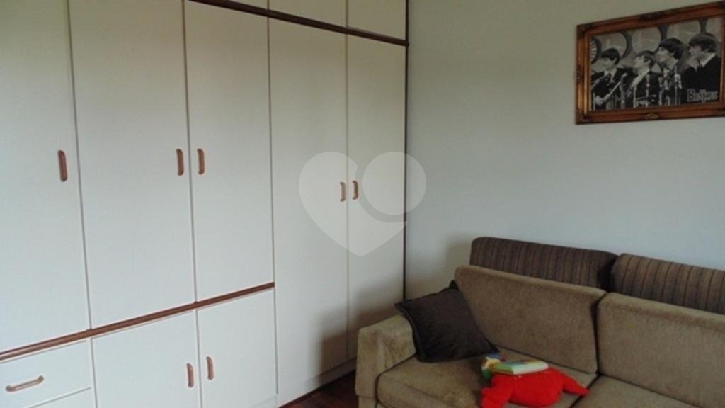 Sobrado à venda com 4 quartos, sendo 3 suítes,  em Jardim Franca, São Paulo, SP