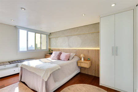 Apartamento à venda com 3 quartos, sendo 2 suítes,  em Alto da Boa Vista, São Paulo, SP