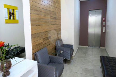 Apartamento à venda com 2 quartos, sendo 1 suíte, em Parque Reboucas, São Paulo, SP