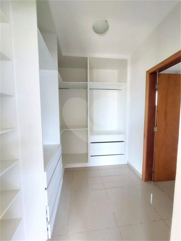 Casa à venda com 3 suítes no condomínio Villaggio Di Napoli Valinhos, Valinhos - SP