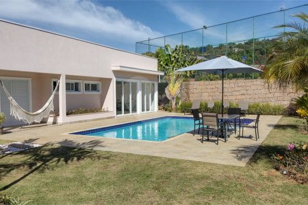 Casa à venda com 4 suítes no condomínio Horizonte Azul II, Itupeva - SP