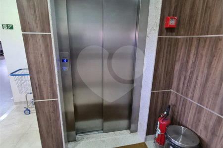 Apartamento à venda com 3 quartos, sendo 1 suíte, em Pinheirinho, Vinhedo, SP
