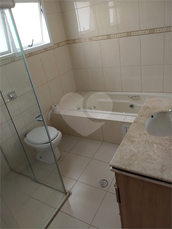 Sobrado à venda com 3 quartos, sendo 1 suíte, em Vila Mazzei, São Paulo, SP