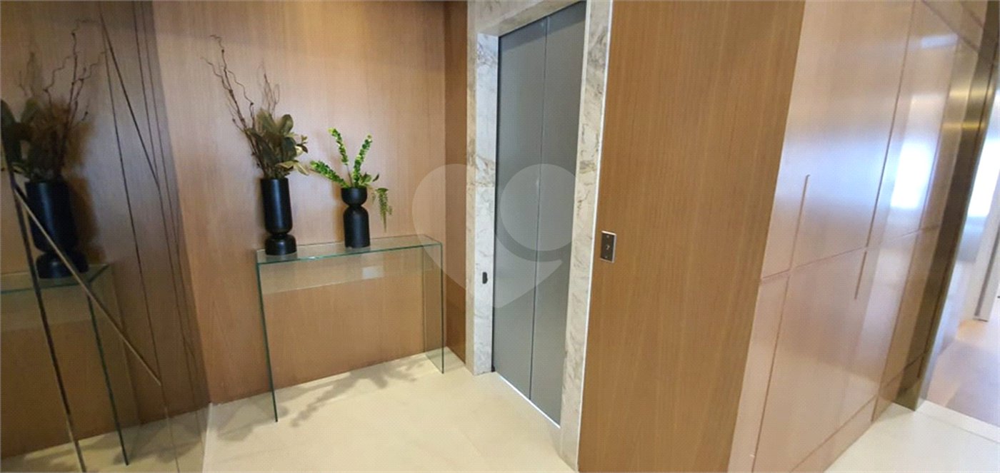 Apartamento à venda com 3 suítes em Brooklin Paulista, São Paulo, SP