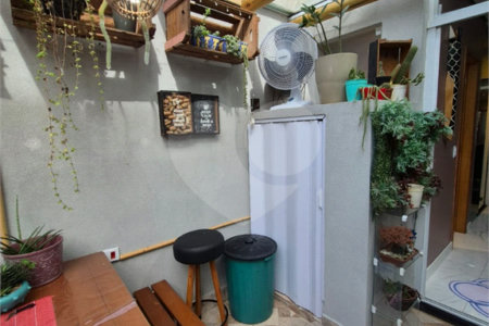 Sobrado à venda com 3 suítes em Vila Nivi, São Paulo, SP