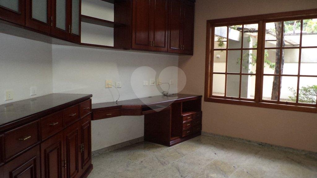 Casa à venda com 4 suítes no condomínio Jatoba, São Paulo - SP
