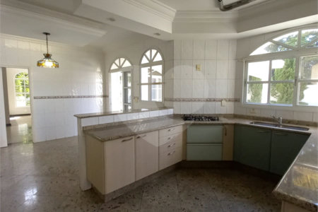 Casa à venda com 5 quartos, sendo 3 suítes, no condomínio Vinhas da Vista Alegre - Lado Sede, Vinhedo - SP